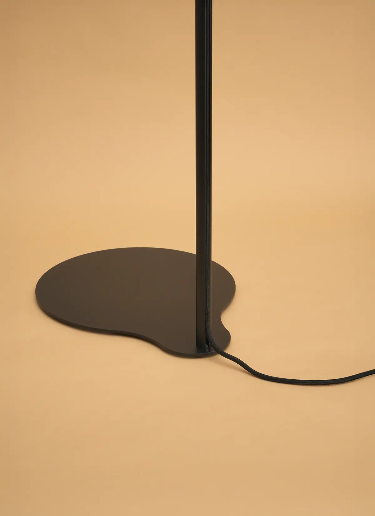 Aspect™ Grow Light with Stello™ Pendant Stand Set - Image 15