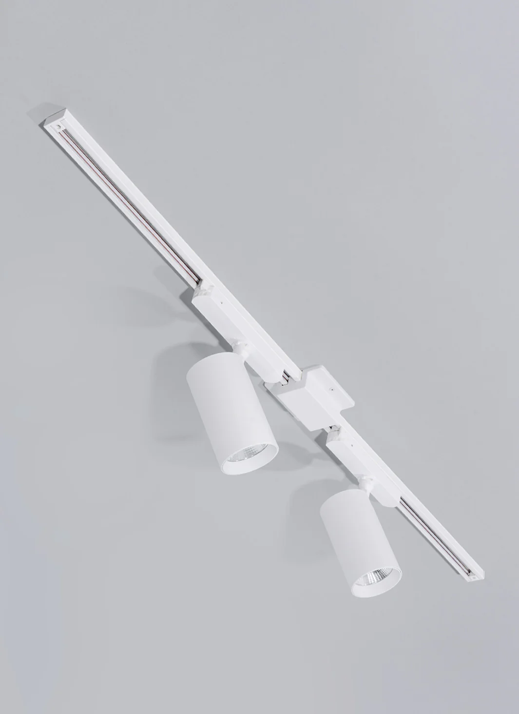 Hardwired Highland™ Track Light System - Image 11