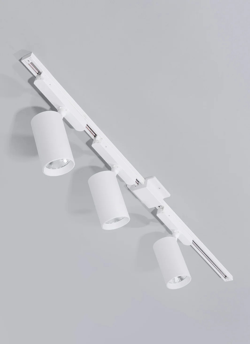 Hardwired Highland™ Track Light System - Image 12