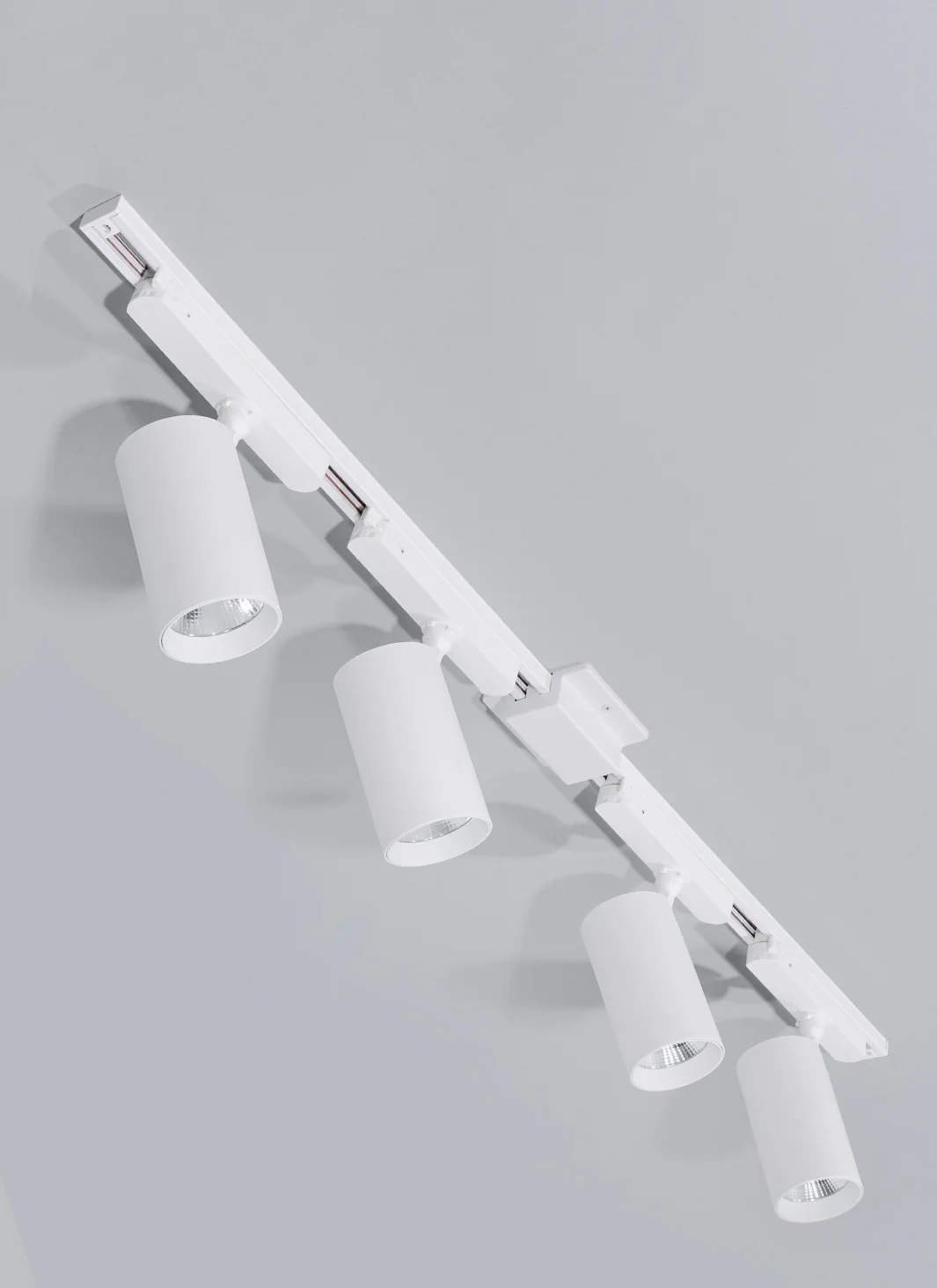 Hardwired Highland™ Track Light System - Image 13