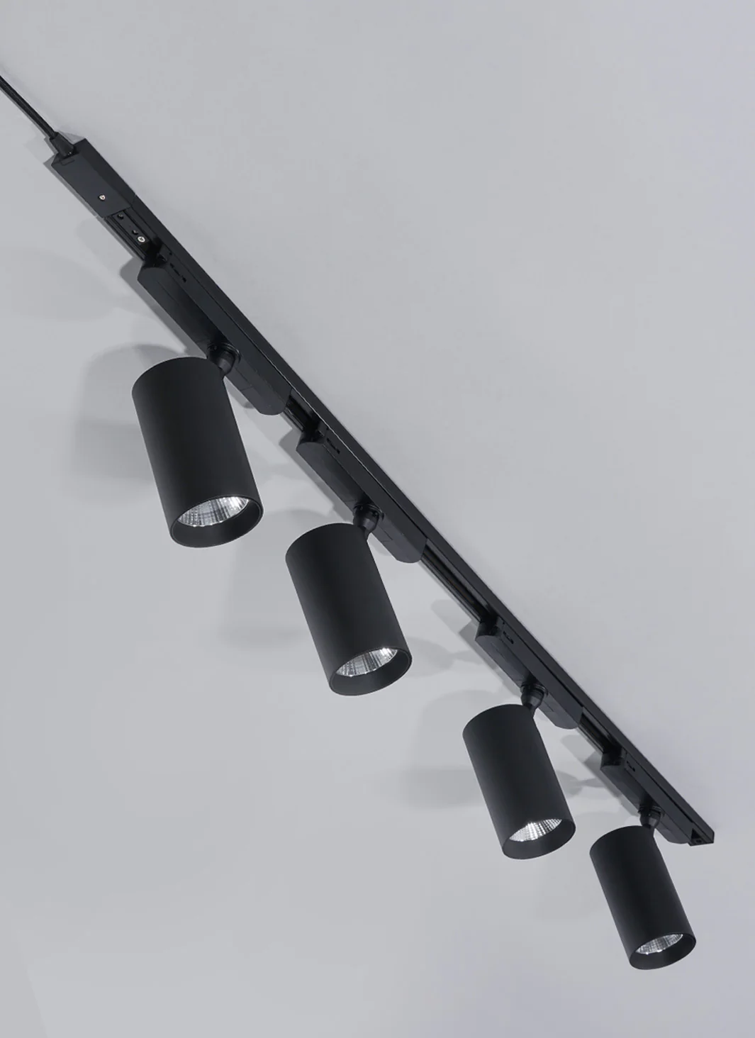 Highland™ LED Track Light System - Image 17