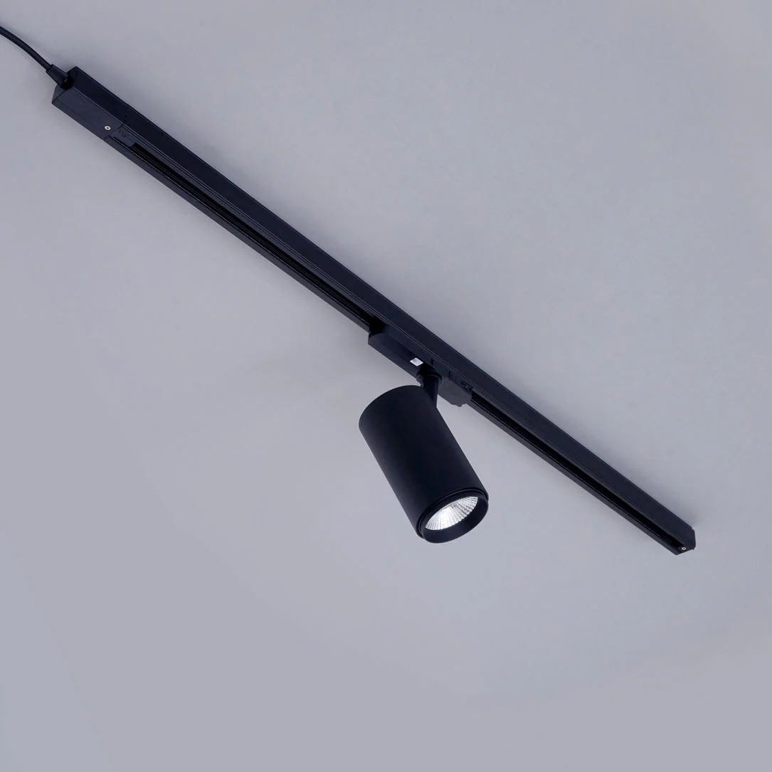 International Series Highland™ Track Light System - Image 11